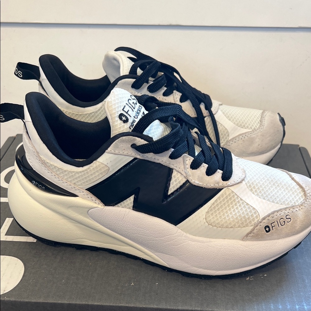 Figs White and Black Athletic Sneaker - Picture 11 of 12
